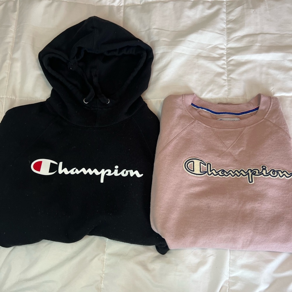 Women’s Champion Hoodie/ Sweater